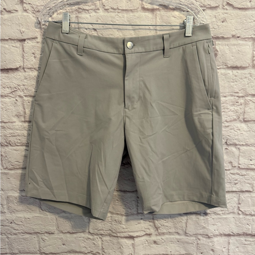 Lululemon men’s 31 Commission Classic-Fit Shorts 7" Warpstreme grey gray